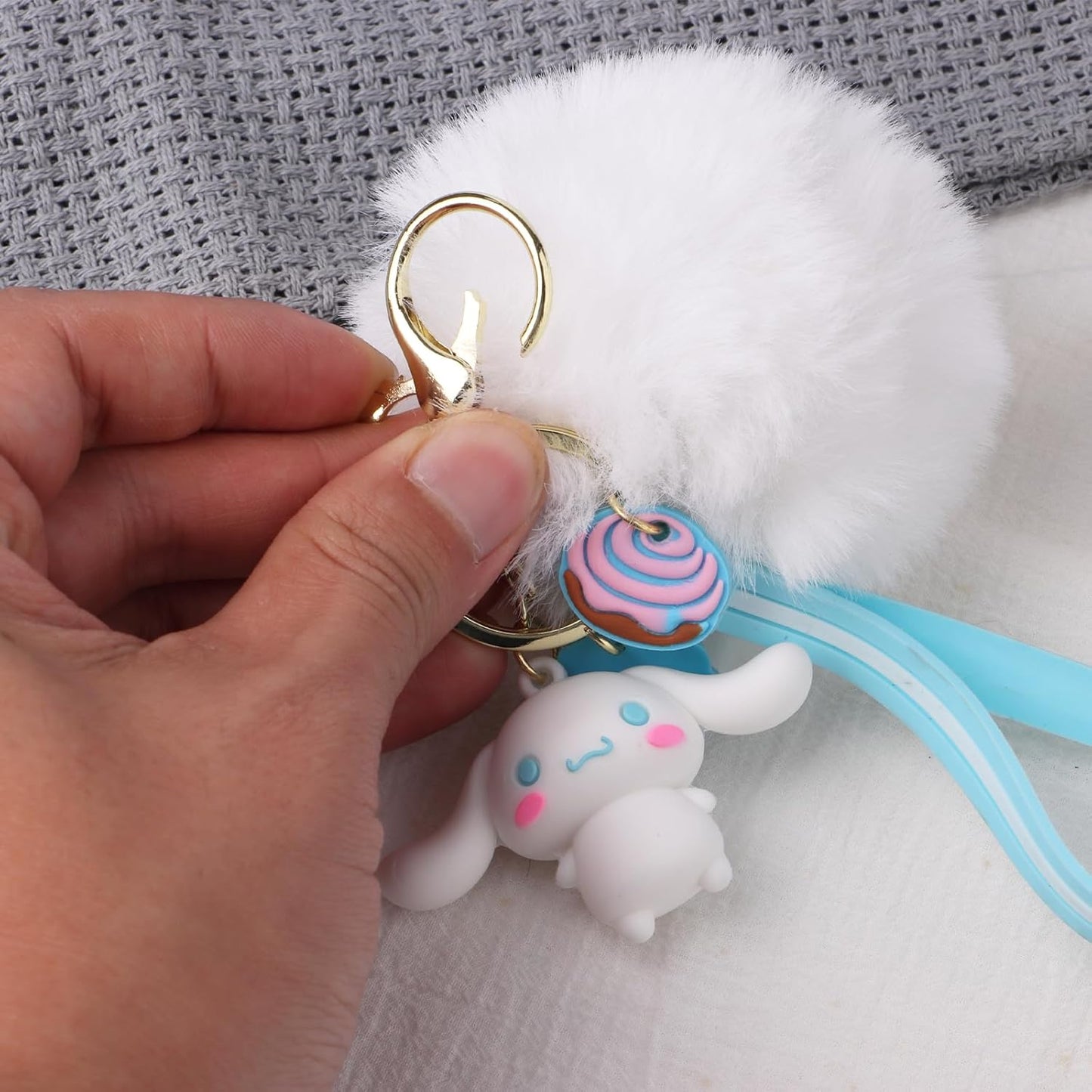 Cute Cinnamoroll Keychain Accessory for Women