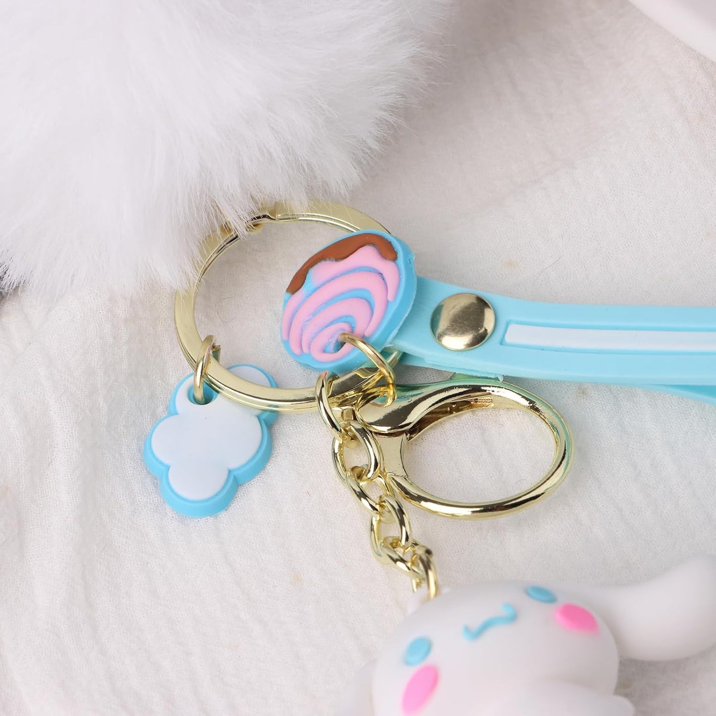 Cute Cinnamoroll Keychain Accessory for Women