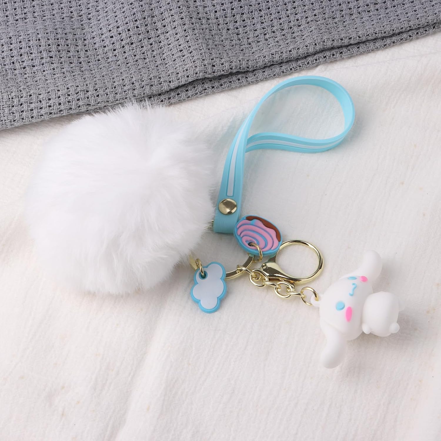 Cute Cinnamoroll Keychain Accessory for Women