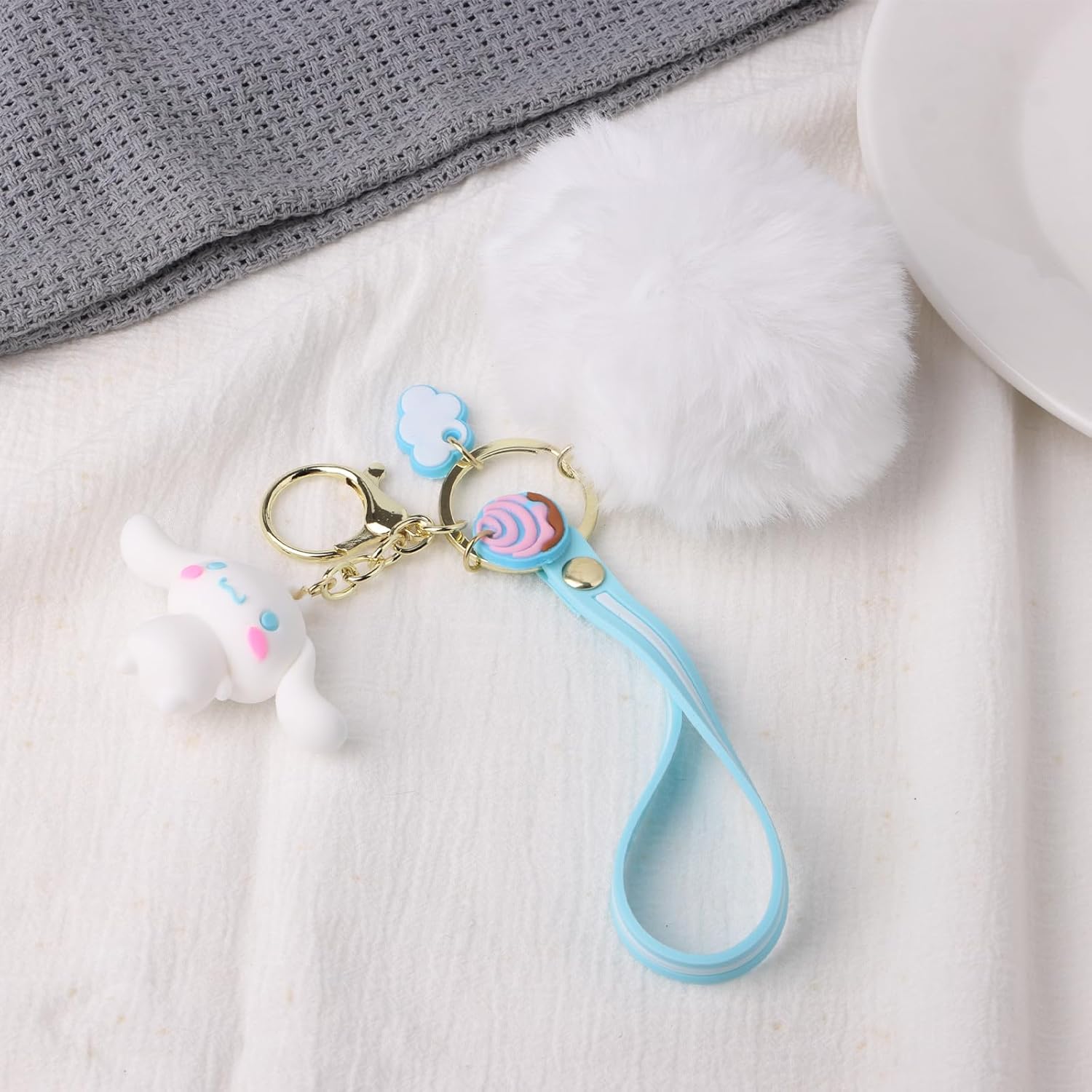 Cute Cinnamoroll Keychain Accessory for Women